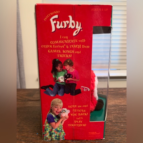 Electronic Furby Holiday/Santa Special Limited Edition SANTA 1999 - Picture 5 of 6